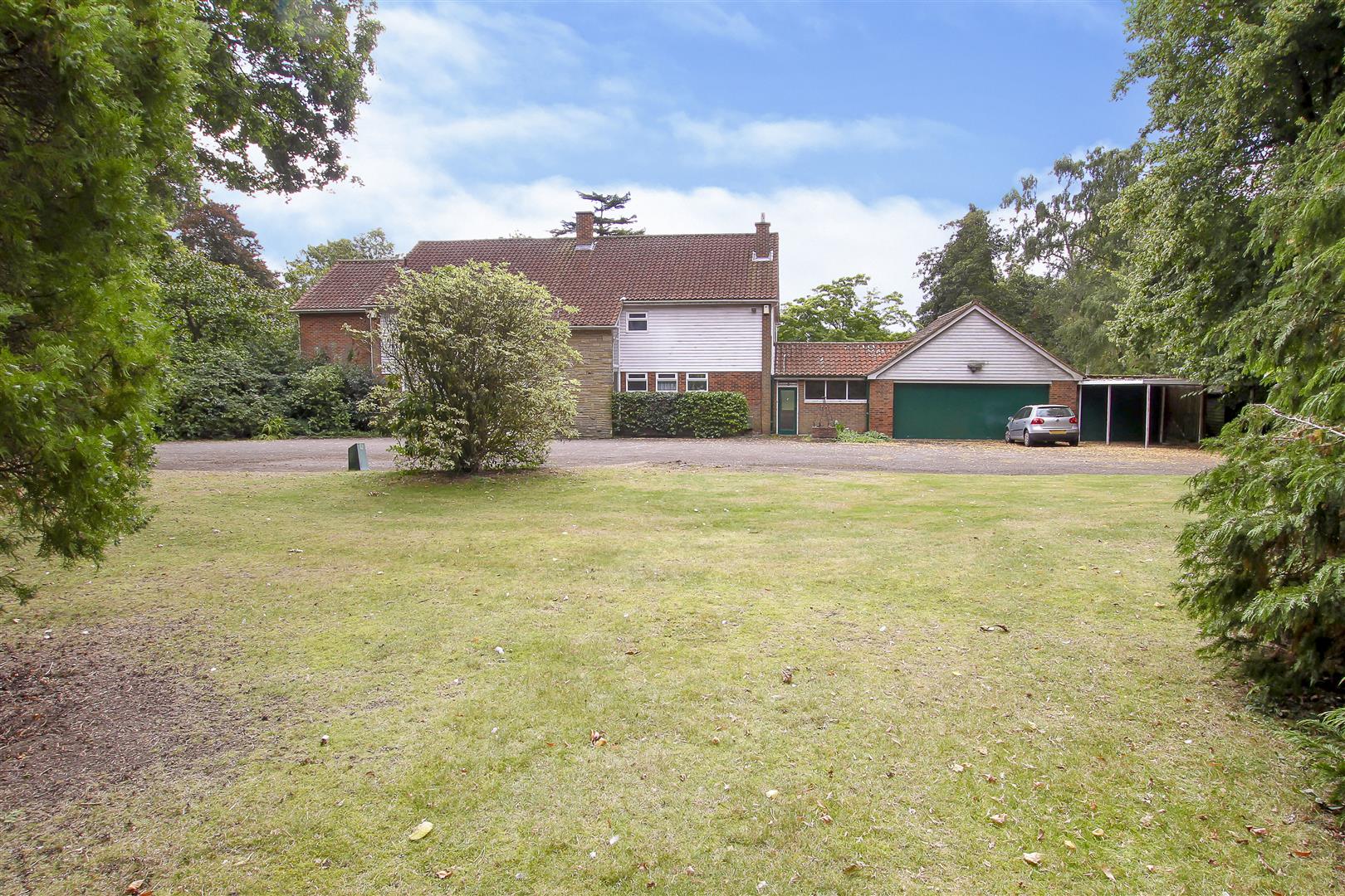 Hook End, Brentwood Keith Ashton Signature Home Keith Ashton